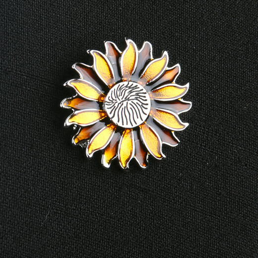 Lüge Shang Herren Sonnenblume Business Business Brosche Anzug Hemd einfache Platte Gold plattiert Silberkragen festgesteckt