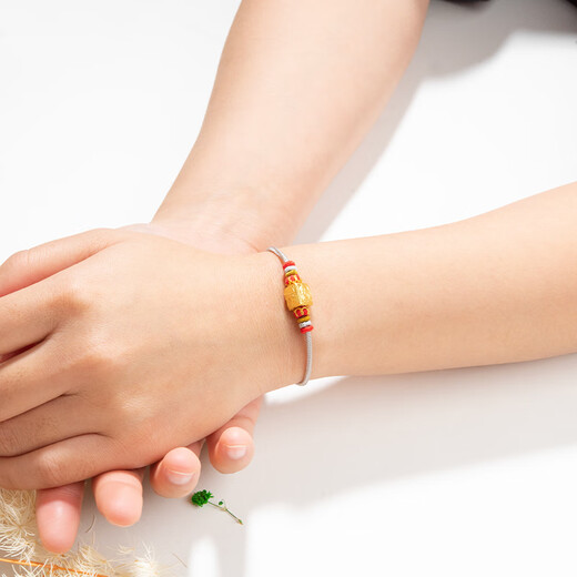 Muqian gold pure gold 3D zodiac three-in-one hand rope bracelet pendant classical official gift snake, chicken, cow (three alloy bureau)