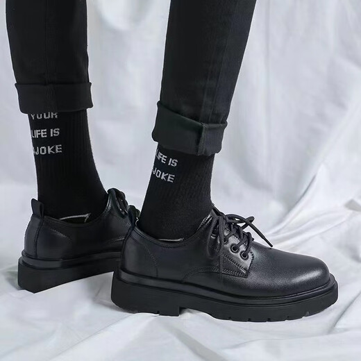 Qisiman Chaussures masculines 2025 Nouveau été des chaussures en cuir décontractées noir décontractées pour hommes Portez formel à la tête
