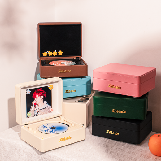 Riksoin Customizable Discs CD Players Discs Audiophile Albums Bluetooth Players Retro Listening Discs Nostalgic Retro Art CD Players for Chinese Valentine’s Day Birthday Black Gold Original Sound Quality 5.4 Bluetooth Chip + Sound of Berlin