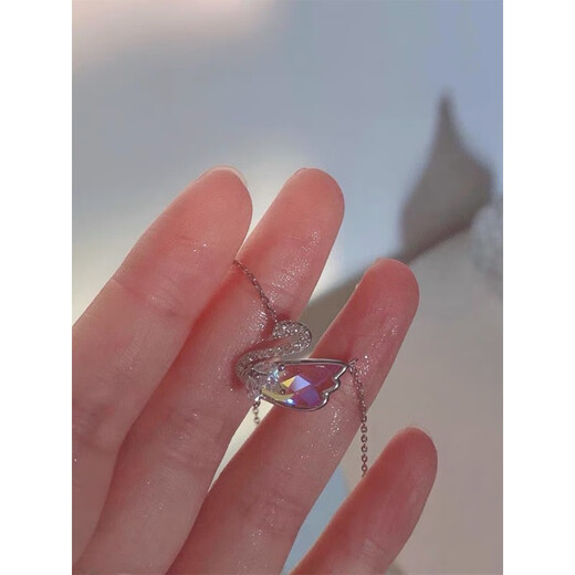 GIOIO Swarovski zirconium swan necklace girls light luxury niche 2023 new sterling silver clavicle chain love lover same style dream swan necklace (exquisite gift box)