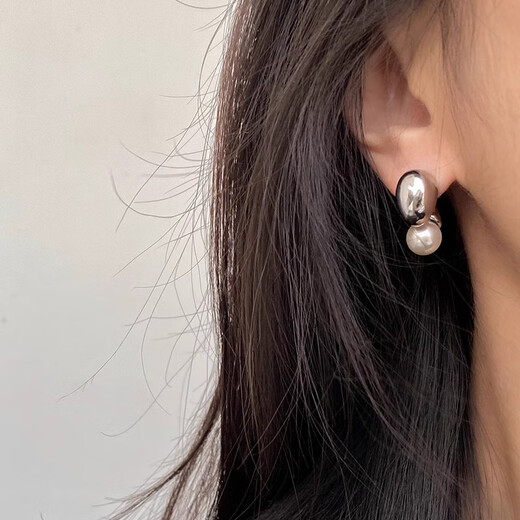 Chaojin zhou samedi Fu Boucles d'oreilles de Pea Pea 2025 Boucles d'oreilles de niche de nouveau style pour femmes Boucles d'oreilles de niche géométrique Jindoudou Boucles d'oreilles en perles 3291