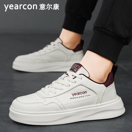 Chaussures officielles de Yierkang Chaussures masculines 2025 Nouveau printemps Springable Sports décontractés Chaussures blanches Chaussures de planche classiques de hauteur de hauteur de hauteur de hauteur et d'amélioration 826 mètres blancs violet 41