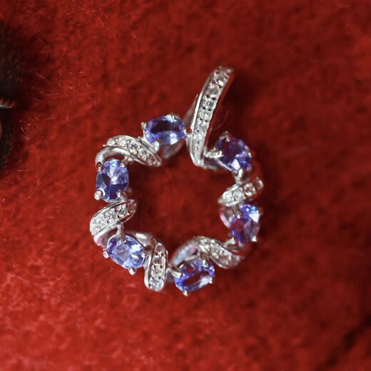 Shilian's new S925 silver set with natural tanzanite pendant garland style women's clavicle chain diamond cut ocean heart same style