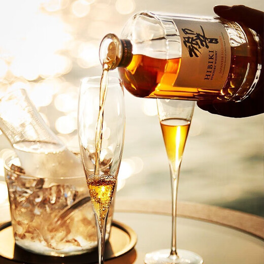 三得利（Suntory）（Yamazaki）山崎/ 白州/ 响/  日本原装进口单一麦芽威士忌700ml 响和风醇韵有盒