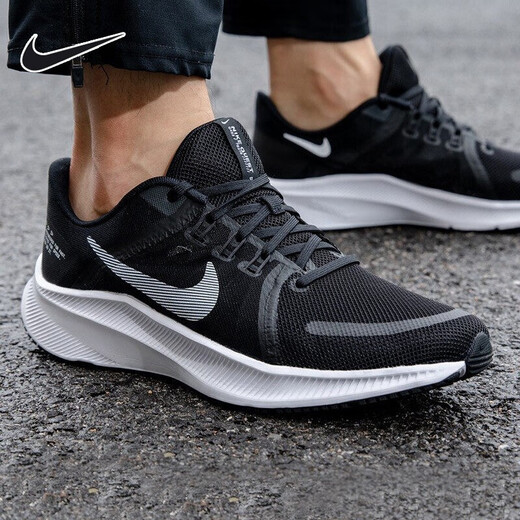 耐克（NIKE）官方男鞋春季新款QUEST 4跑步鞋飞线网面透气低帮运动鞋休闲鞋 DA1105-006黑色白 42.5