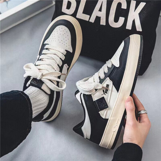 Huang Biao Vest 2025 Neue Schwarz -Weiß -Schuhe für Männer Panda Skateboardschuhe atmungsbezogene lässige Sportarten kleine weiße trendige Schuhe für Männer Weiß und Schwarz 9909 Black Label Herbst und Winter Neue Stil 24.5 39 Innere Länge ist ungefähr cm