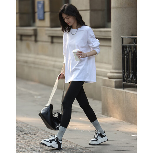 Demana basic long-sleeved white T-shirt 2025 spring and autumn off-shoulder long-sleeved basic versatile base T-shirt for women