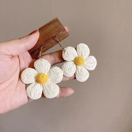 Boucles d'oreilles QBily [4 paires] Boucles d'oreilles à fleurs tressées de dopamine pour les boucles d'oreilles de style de style de vacances pour femmes accessoires d'oreilles dopamine [4 paires]