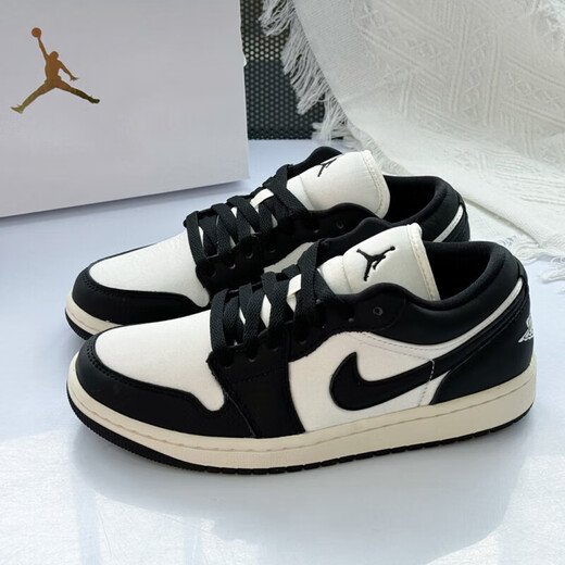 Nike (NIKE) official men's and women's shoes winter new air jordan 1 low-cut sneakers casual basketball shoes FB9893-101 black and white panda 36.5