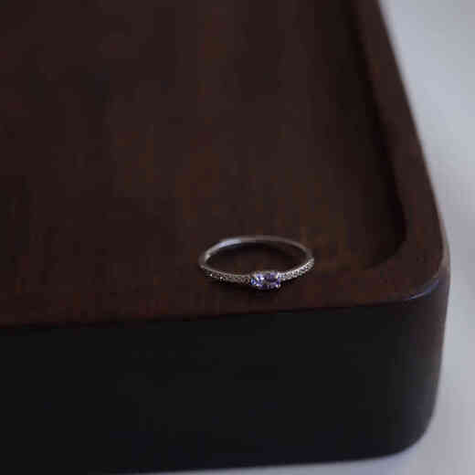 Fenpu OM really loves the ultra-fine gemstone ring, the beautiful blue-purple tanzanite 925 sterling silver gift for women, minimalist style
