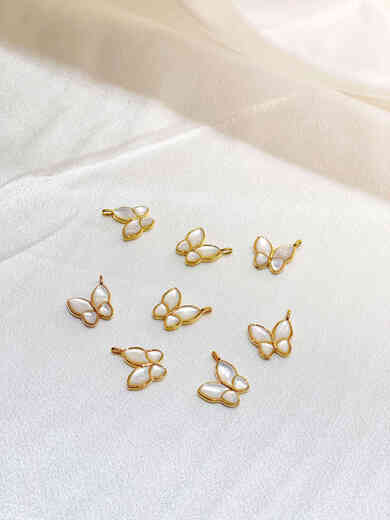 Chihuan 18K gold butterfly pendant, white mother-of-pearl necklace, colored gold rose gold clavicle chain set for Valentine's Day for your girlfriend, 18K gold rose gold, with 18K gold necklace