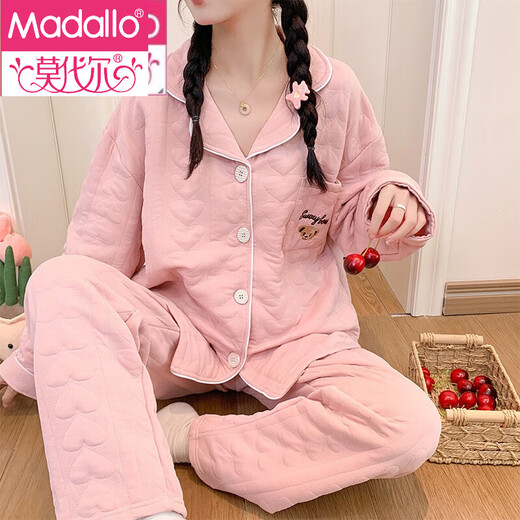 Pajamas de vente directe modale pour femmes en automne et hiver neuf coton à air mezzanine vêtements de maison épaissis pour le cardigan d'hiver