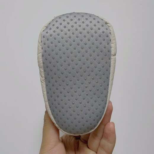 Les chaussures de coton pour bébé Miaofei dans les chaussettes mous d'hiver, les chaussures nouveau-nés chaudes, épaissies et enlecement empêchent la chute de 0 à 1 ans de décembre bleu 11 longueur intérieure CM (environ 4-7 mois)