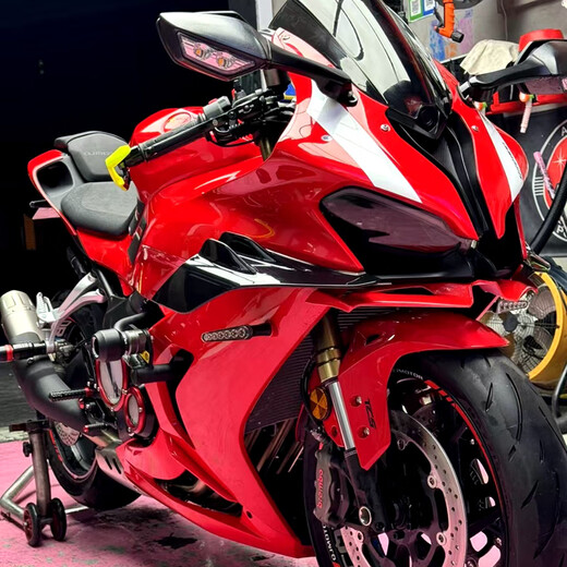 
QJMOTOR race 600RS motorcycle 4-cylinder motorcycle sports car can be registered and installment can be completed. Black race 600RS full 38999 installment down payment 3899