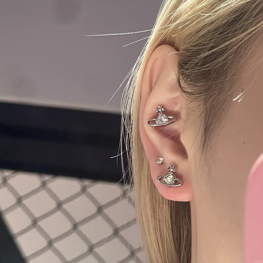 Vivienne Westwood Queen Mother Mini Saturn Earrings NANO SOLITAIRE Single Diamond Earrings for Men and Women Couples Silver