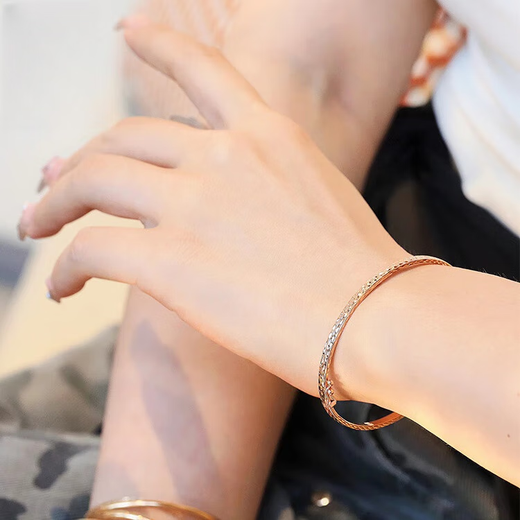 Changju 18k gold bracelet for women, rose gold bracelet, simple flower pattern, versatile style, classic gift suitable, rose red flower flower bracelet