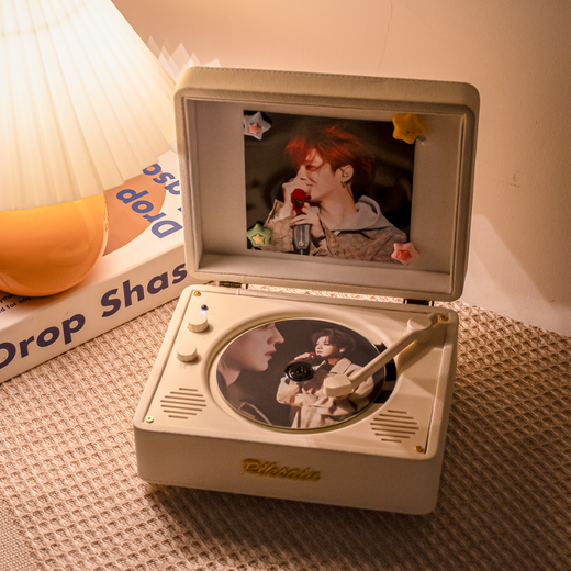 Riksoin Customizable Discs CD Players Discs Audiophile Albums Bluetooth Players Retro Listening Discs Nostalgic Retro Art CD Players for Chinese Valentine’s Day Birthday Black Gold Original Sound Quality 5.4 Bluetooth Chip + Sound of Berlin