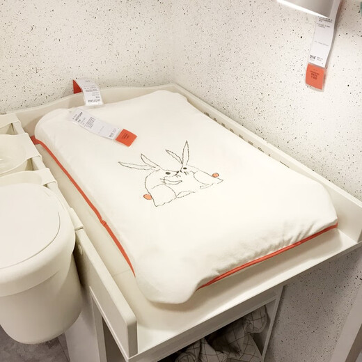 生态宜家正品IKEA宜家婴儿换衣垫PEVA充气式换尿布专用隔尿垫防水床单 垫套 蓝莓 83x55cm