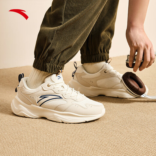 Anta Little Dad Zapatos casuales Zapatos para hombres Mal de verano Amplio, grueso, espeso, suela suave zapatos de suela, altura de los hombres, al alivio de los zapatos deportivos para el desgaste.