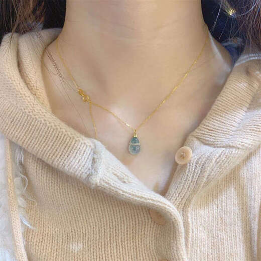 Shiyi New Chinese Style Gold Mint Green Gourd Pendant Necklace for Women Cool and Exquisite Temperament Retro Gold Clavicle Chain Small Waist Gourd Necklace