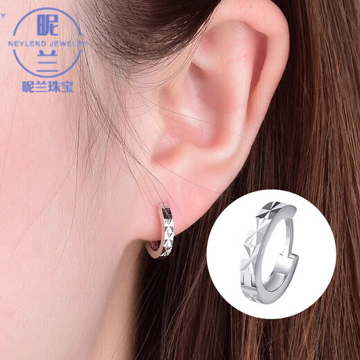 Nilan platinum earrings PT950 earrings for women with platinum carvings PT999 platinum earrings circle earrings PT950 platinum earrings pair about 1.2g + certificate