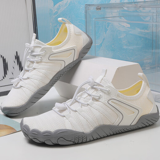 Ruizhilang Indoor Cycling Shoes Dynamic Single Shoes Special Shoes for Men and Women Gym Comprehensive Training Strength Five Finger Yoga Aerobics Shoes Giant 713 Black (Standard Sports Code) 38