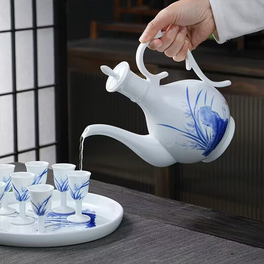 Guoyue Jingdezhen bone china blue and white wine set household ceramic white wine cup with ceramic tray flask gift box blue and white orchid wine set gift box