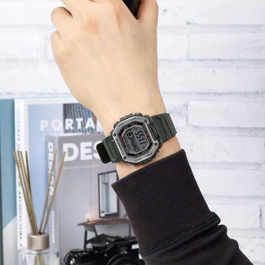 CASIO watch men's retro small square sports electronic student Japanese and Korean New Year gift MWD-110H-3AVDF