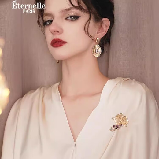 Eternelle French eternal ginkgo leaf brooch high-end exquisite European and American light luxury accessories crystal corsage brooch