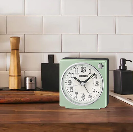 SEIKO 5cm square alarm clock luminous quartz movement silent modern style student wake-up