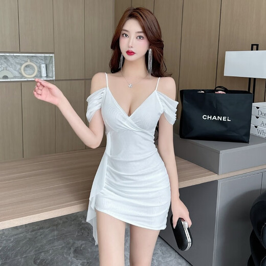 Die Nisi Nightclub Sexy Low Cut V-Neck Suspenten Robe Nouveau Backless Slim-Fit Hippack Jupe courte courte Black Jupe Black Green M (95-105Jin [Jin est égal à 0,5 kg]))