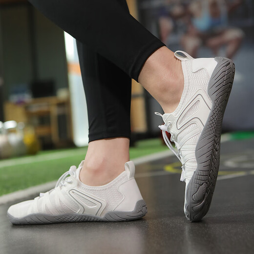 Ruizhilang Indoor Cycling Shoes Dynamic Single Shoes Special Shoes for Men and Women Gym Comprehensive Training Strength Five Finger Yoga Aerobics Shoes Giant 713 Black (Standard Sports Code) 38