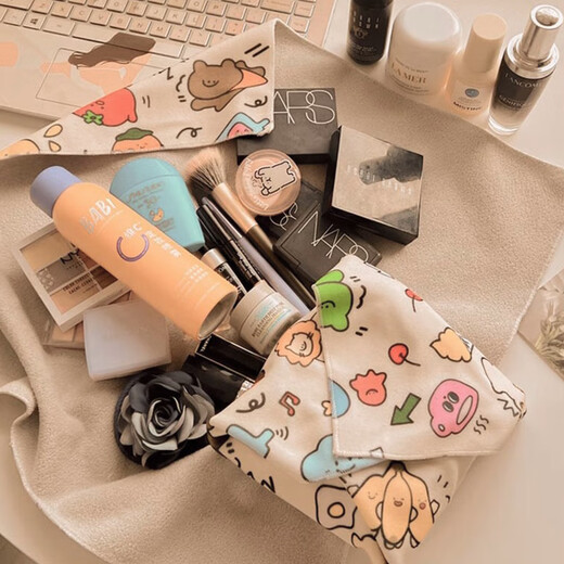Forty Thousand Kilometers Cute P Person Cosmetic Bag Women's Portable Travel Lazy Large Capacity Skin Care Product Storage Bag Velcro 100-Patch Cloth