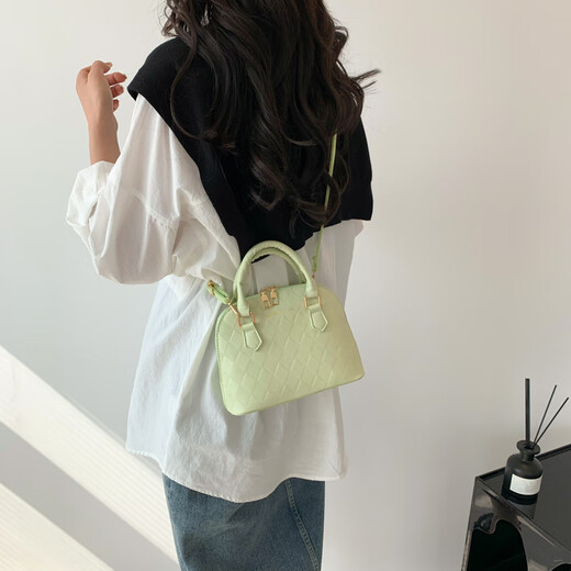 LVOSF感包包女2025新款质感小众百搭通勤斜挎包时尚复古手提贝壳包 轻奢大牌女包-白色
