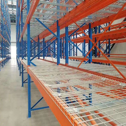 Die Schichtschichtplatte der Regalschichtgitter ist für die Logistik der Lagerhauses -Workshop -Regale und Regale geeignet. Verzinkt 1145 mm*1105 mm Vierbarhilfelastlastlager