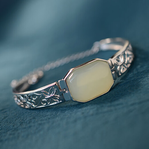 Mo Qianxue Ping An Wu Shi brand 925 silver hollow bracelet new Chinese style Hetian jade bracelet jade bracelet open Chinese style half bracelet for women hollow Hetian jade bracelet