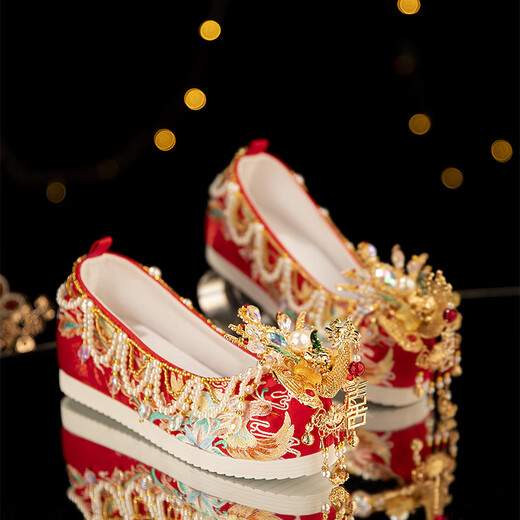 Xiuheyuan [Chaussures de mariage de l'industrie lourde] Chaussures de mariage pour femmes anciennes chaussures hanfu style chinois intérieur supérieur xiuhe chaussures époux mariés