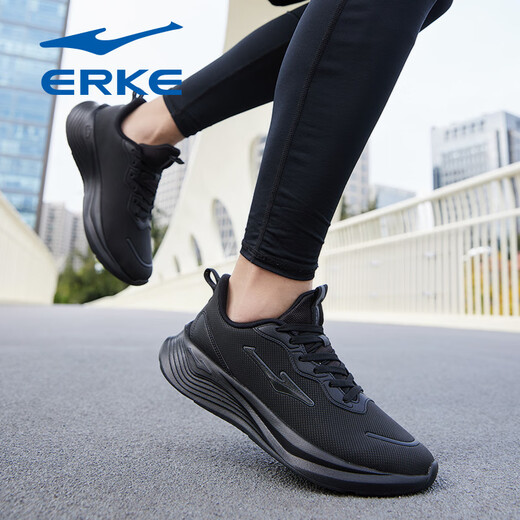 Hongxing Erke (Erke) Chaussures masculines 2025 Nouvelles chaussures de course décontractées d'été, site Web d'officier étanche en cuir masculin authentique authentique chaussures de sport épaisses épaisses, noire (surface en cuir étanche) 3523 38