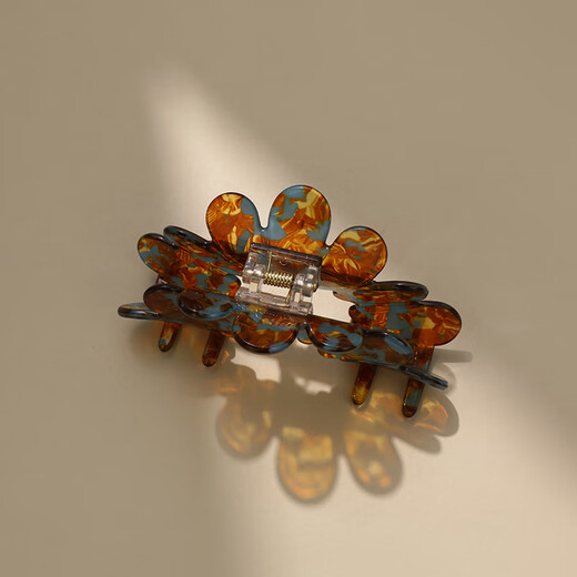 Chimera (CHIMERA) back head hair clip temperament acetate plate petal hair shark clip hair accessories headdress girl birthday gift