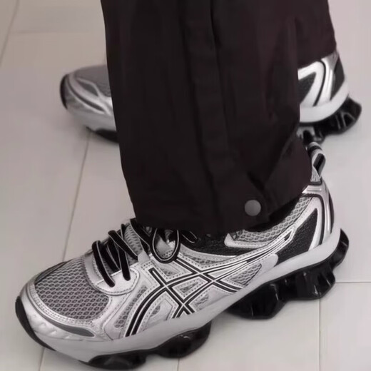 亚瑟士（asics）GEL-QuantumKinetic新年复古潮流跑鞋1203A270-02 黑灰色 1203A270-023 39 鞋子偏小买大半码
