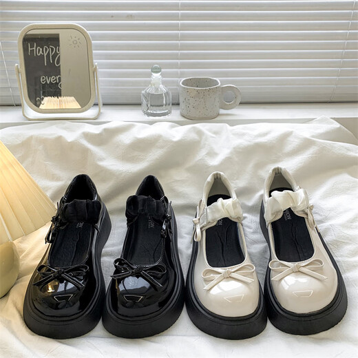 White Retro Retro British Shoes de cuero de suela gruesa para mujeres 2025 Spring New Japanese Jk con falda Mary Jane Single Shoes Black 35