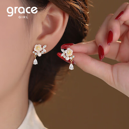 Grace Girl camellia earrings for women, light luxury and high-end earrings, popular earrings, Valentine's Day birthday gifts for girlfriends and wives, camellia earrings-local warehouse