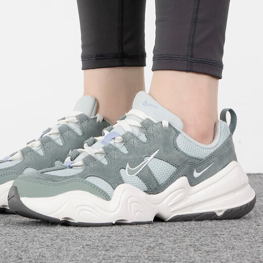 Nike (Nike) Frauenschuhe, neue Sommertechnologie Hera Sports Schuhe Training Running Wear-Resistant Atmable Casual Shoes Retro Dad Schuhe DR9761-001 36.5