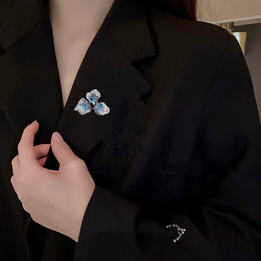 李绅DIY配件高级感渐变蓝色三叶花胸针铜镀金镶锆石别针珍珠胸花空托 蓝色配件(不含珍珠) XH3881