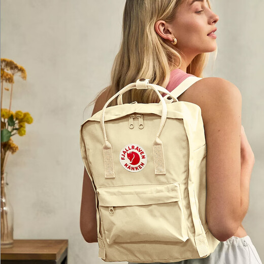 FJALLRAVEN Arctic Fox Backpack Women's Large Capacity Backpack Men's and Women's School Bag 23510-115 Oak Color 16L Happy New Year