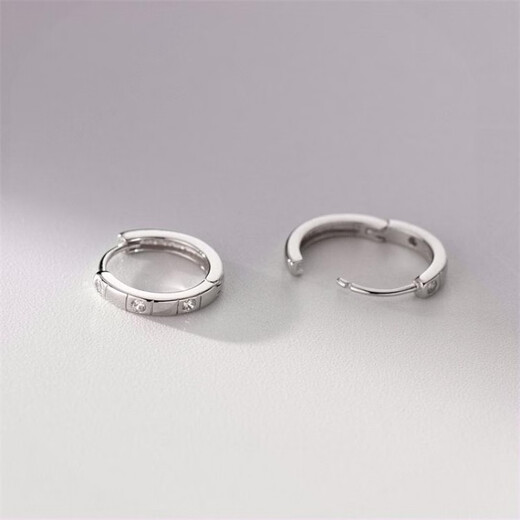 Guanpuge Fat Donglai same style pt950 platinum earrings for women Pt950 platinum diamond earrings fashion earrings niche light luxury ears three diamond earrings (pair)