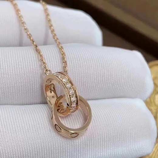 GIOIO Swarovski zirconium high version double ring necklace plated with 18k rose gold interlocking light luxury double ring same style high version A035