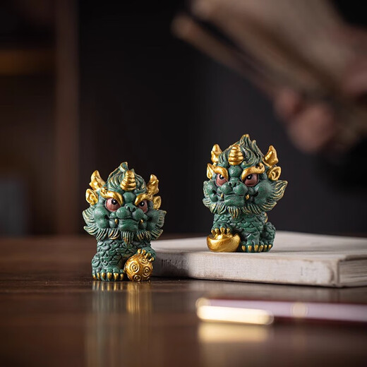BOSSY Forbidden City Style, Cultural Creation, National Trend, Lucky Beast Kirin Pair, Tea Pets, Desktop Ornaments, Creative Crafts, Business Gifts, Kirin Pair, Gift Box