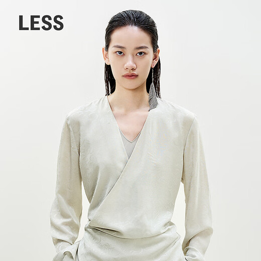 LESS New Chinese Style Fake Two-piece Shirt for Women Artistic Wrapped Mulberry Silk Jacquard V-neck Top for Women 2P1211330 330 Pink Gray Green M